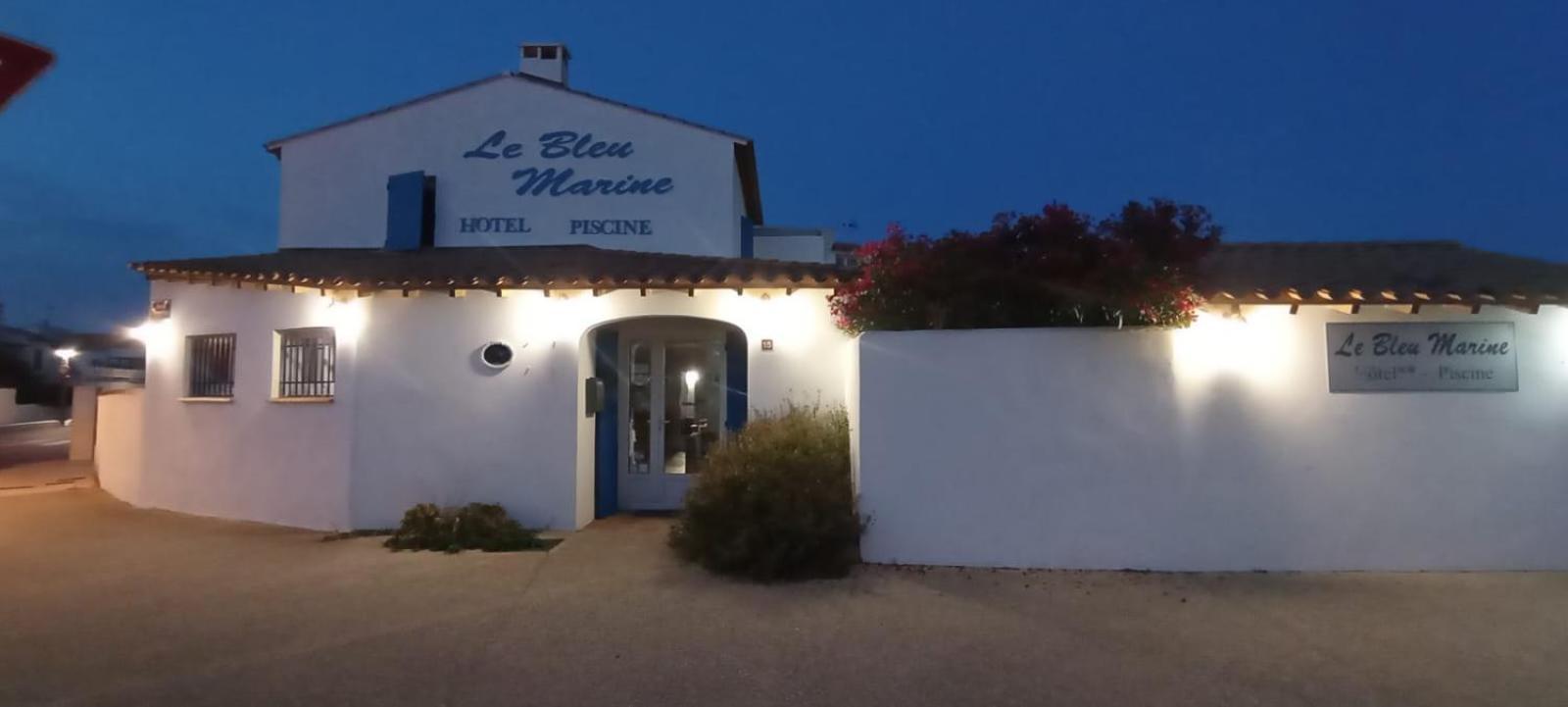 Hotel Le Bleu Marine Σαιντ-Μαρί-ντε-λα-Μερ Εξωτερικό φωτογραφία