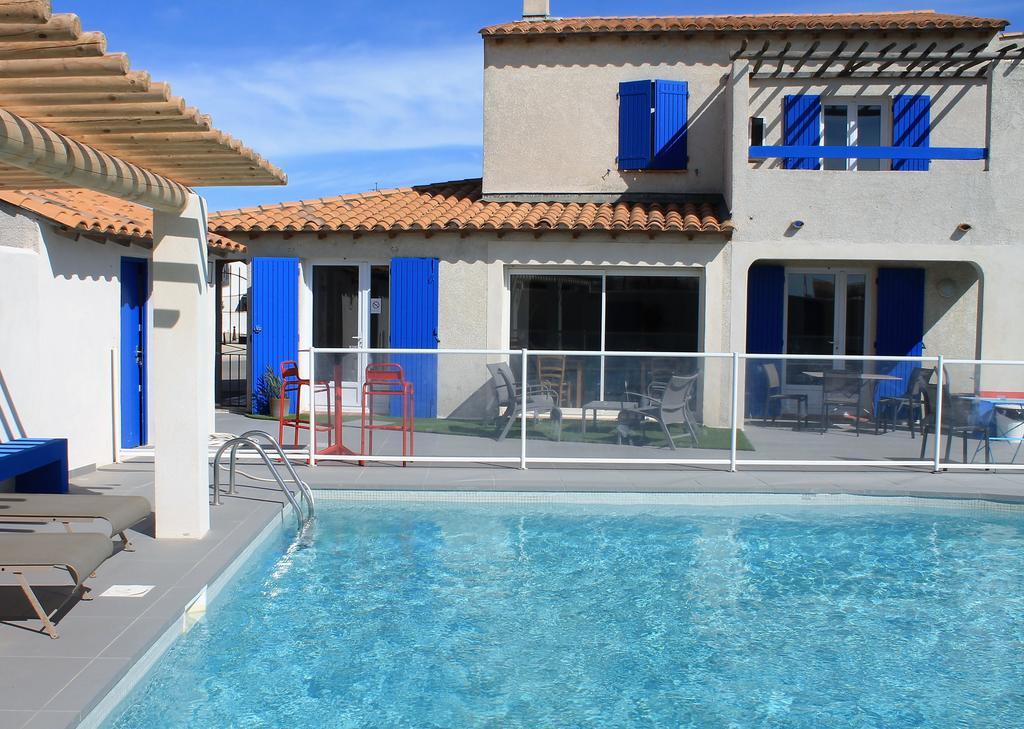 Hotel Le Bleu Marine Σαιντ-Μαρί-ντε-λα-Μερ Εξωτερικό φωτογραφία