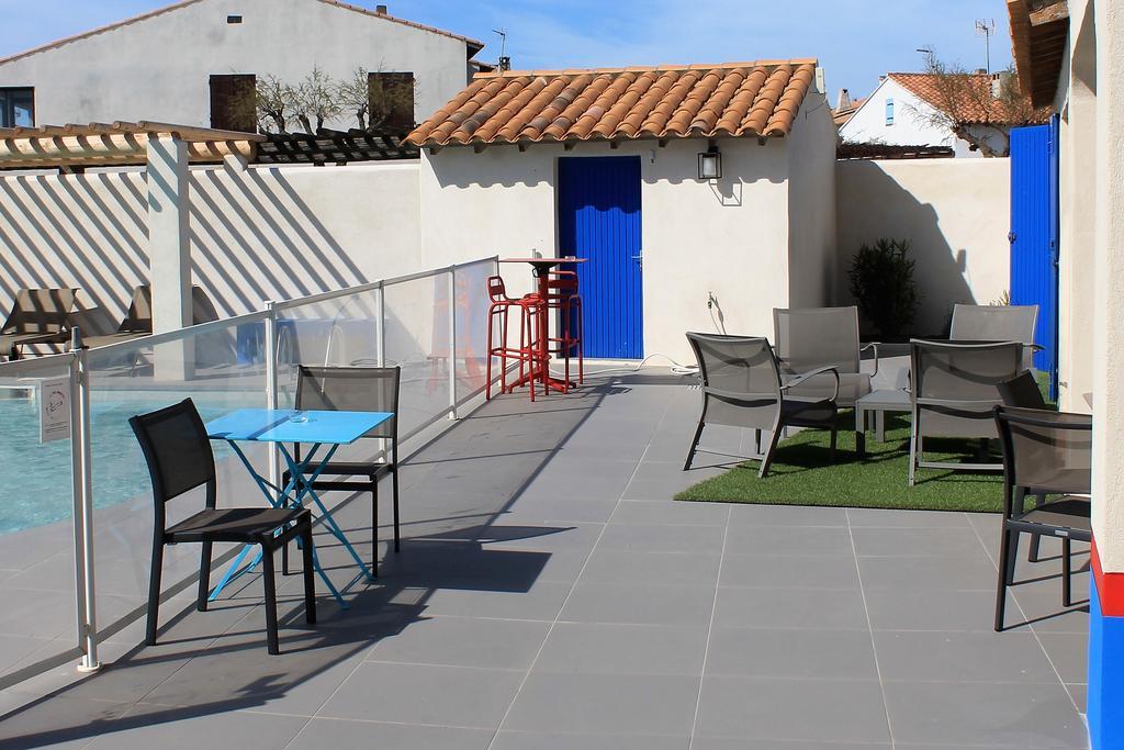 Hotel Le Bleu Marine Σαιντ-Μαρί-ντε-λα-Μερ Εξωτερικό φωτογραφία