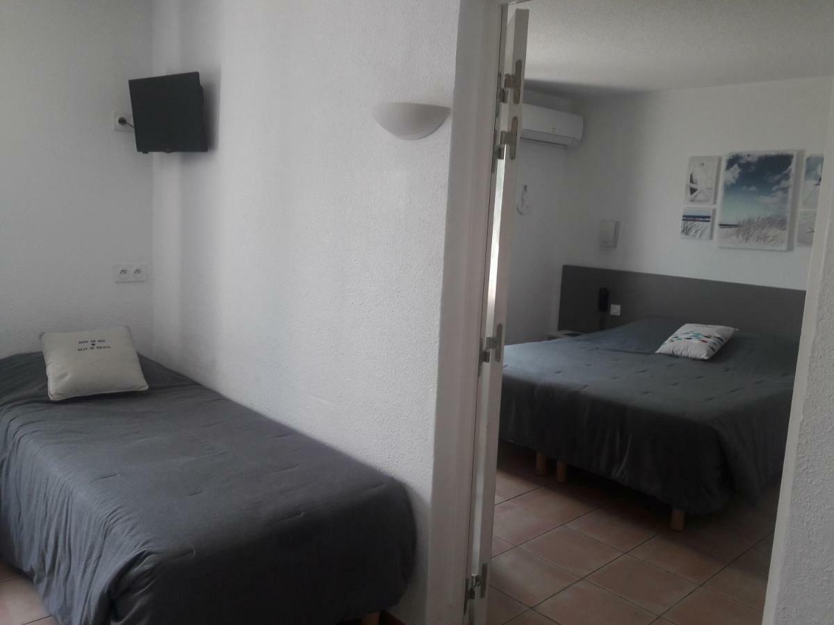 Hotel Le Bleu Marine Σαιντ-Μαρί-ντε-λα-Μερ Εξωτερικό φωτογραφία